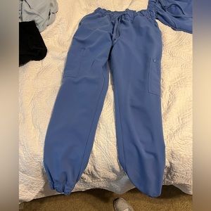 Ceil blue scrubs, petite, just too short for me!